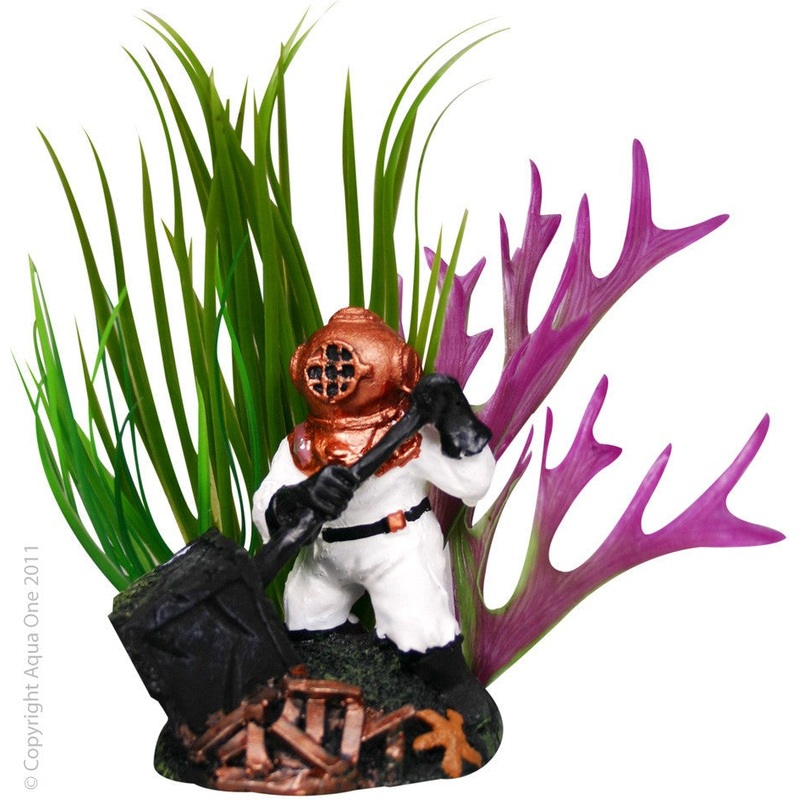 Aqua One Ornament Deep Sea Diver Plant 10x7.5x16cm (36355)