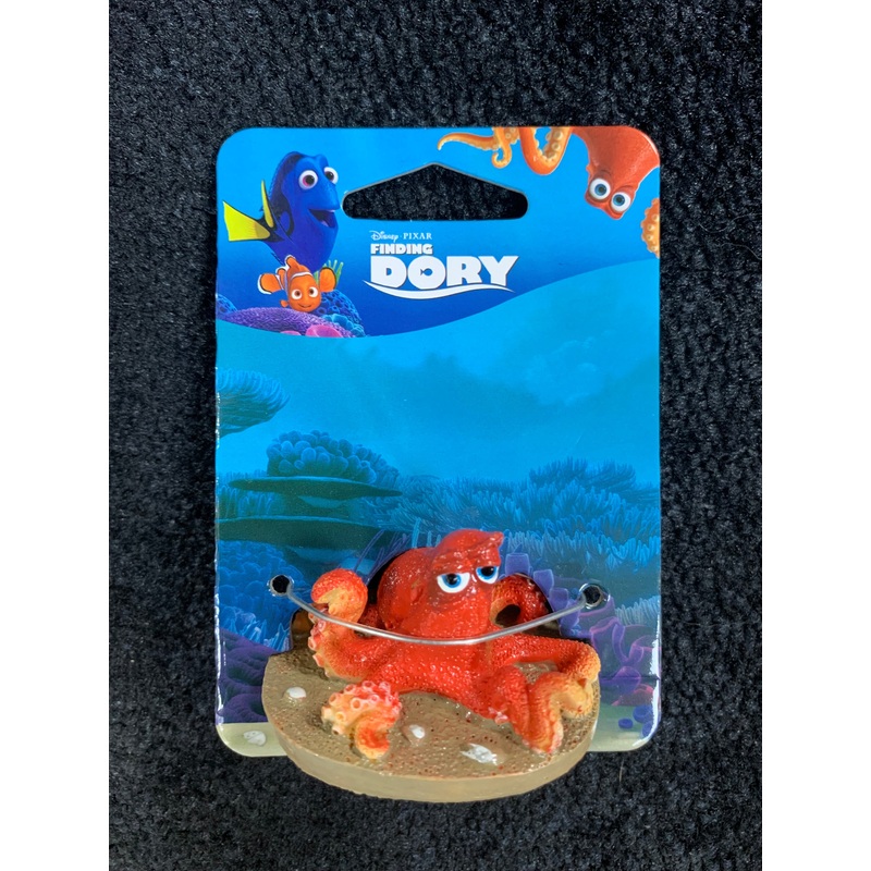 PENN-PLAX  FINDING DORY HANK ON SAND MINI AQUARIUM ORNAMENT