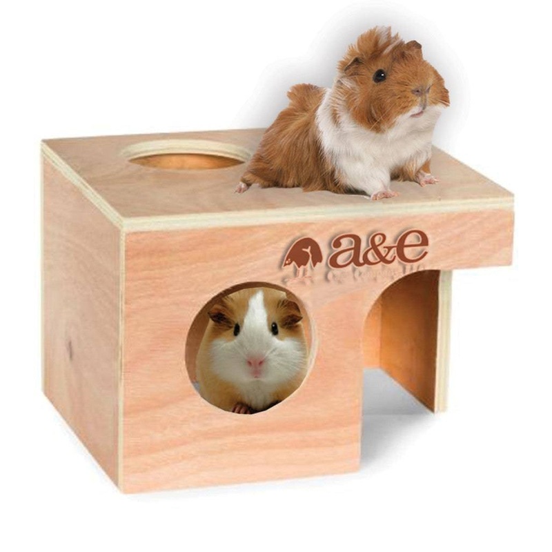A & E Cages Wood Hut - Large