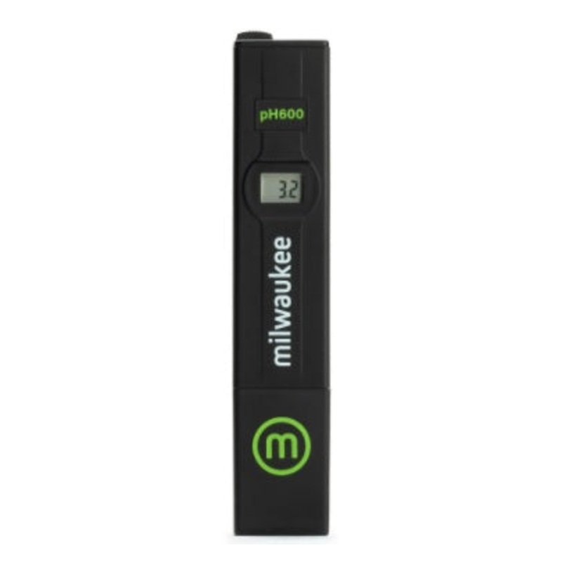 Milwaukee Pocket Sized pH Meter with Protective Case and 7.01 Calibration